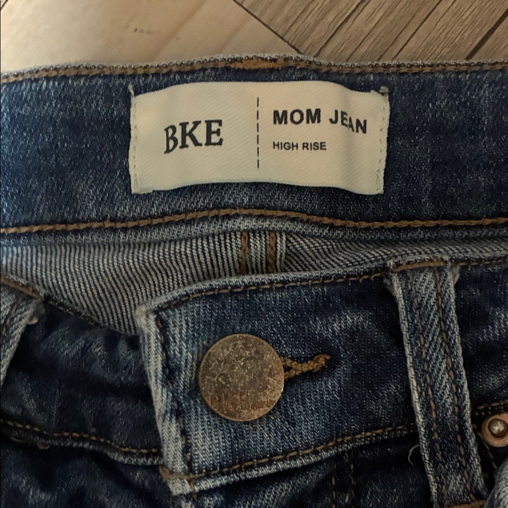BKE Women's Distressed Dark Blue high rise mom skinny jean - Picture 3 of 4